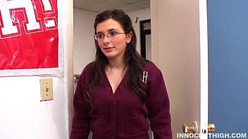 Big Boobs Brunette In Red And Bue With Glasses Porn