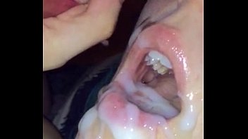 Cumshots in mouth