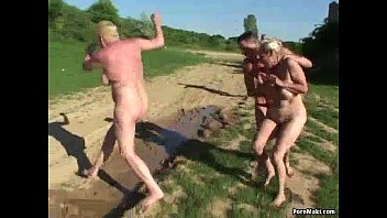 Porn Video Dominatrix follada dura Boy In Mud