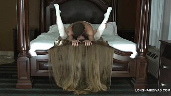 Blonde Cheveux Long Attaché Porn Fellation