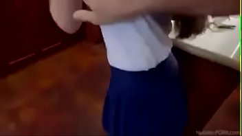 Collegienne En Uniforme Branlette Video Porno