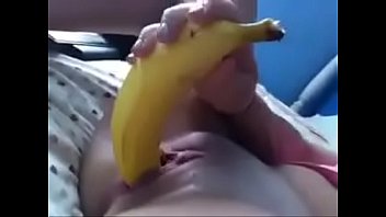 Masturbation avec banane