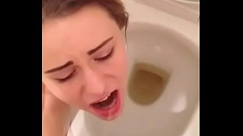 Lesbian Toilet Piss Swallowing Porn