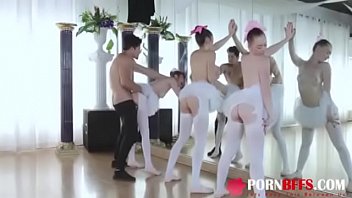 Ballerina Muffdiving Porn Pics