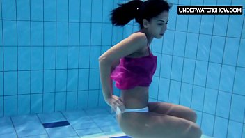 Asian Schoolgirl Strip Washed Underwater Porn