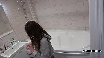 Tiny Shower Porn Spay Cam