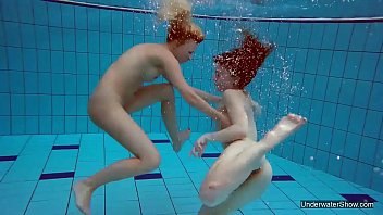 Lesbian Underwater Porn