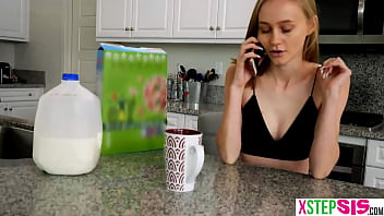 Tiny Porn Blond Video