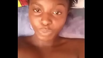 Une fille zambie baise