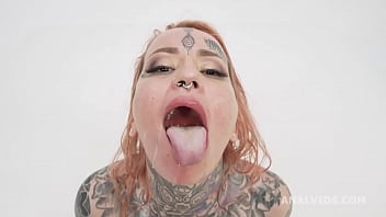 Lesbienne Bave Avec Piercing Porno