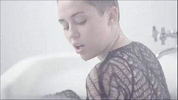Miley Cyrus Lesbienne Porno
