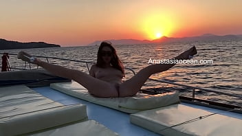 Wife Blonde Mature On Boat Porn Pictures