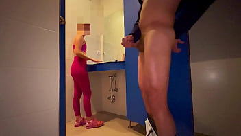 Guy caught jerking off at the locker room